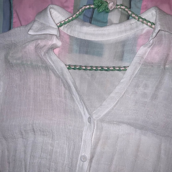 handmade‎ sheer flowy button up top - Picture 3 of 9